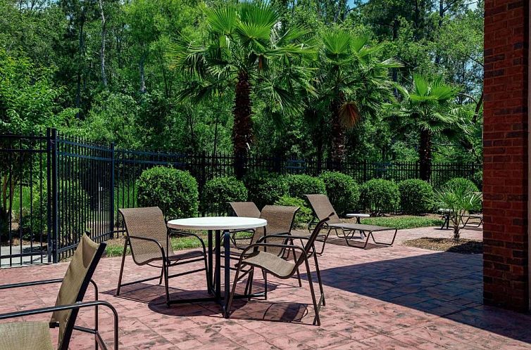 DoubleTree by Hilton Hotel Savannah Airport