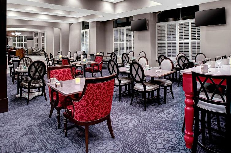 Holiday Inn Savannah Historic District, an IHG Hotel