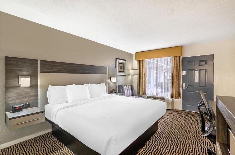 Best Western Central Inn