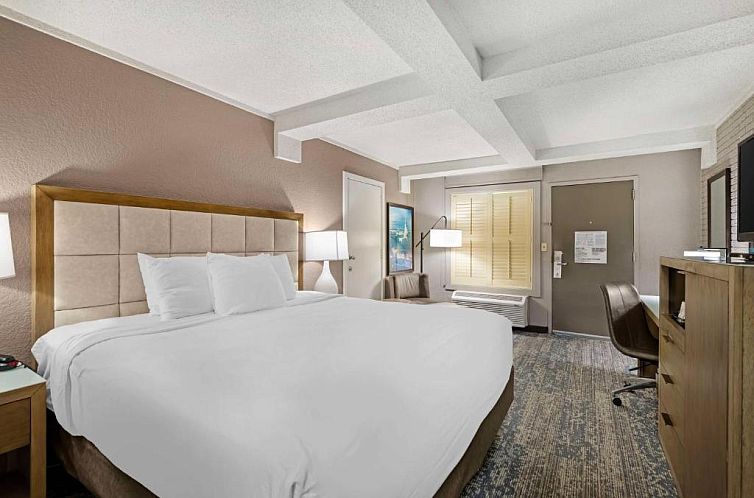 Best Western Savannah Historic District