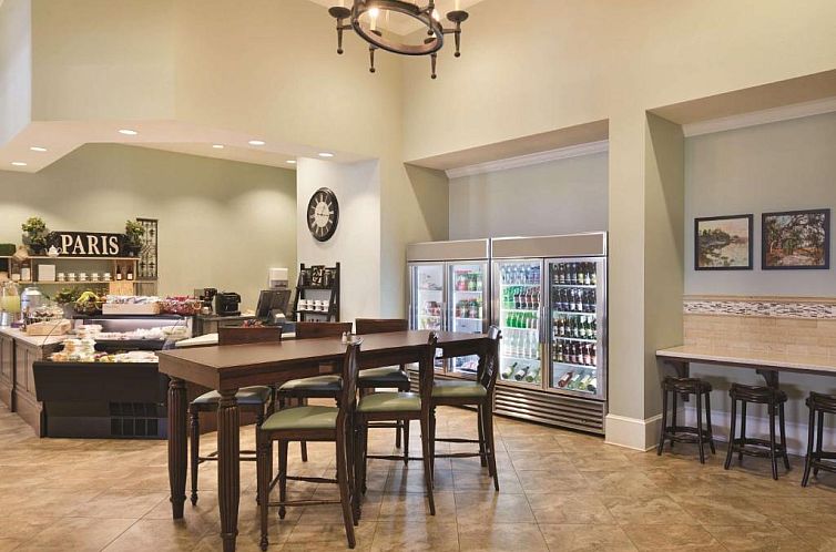 Embassy Suites Savannah Historic District