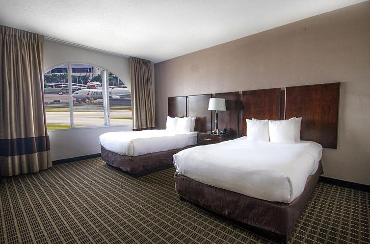 Clarion Inn & Suites Miami International Airport