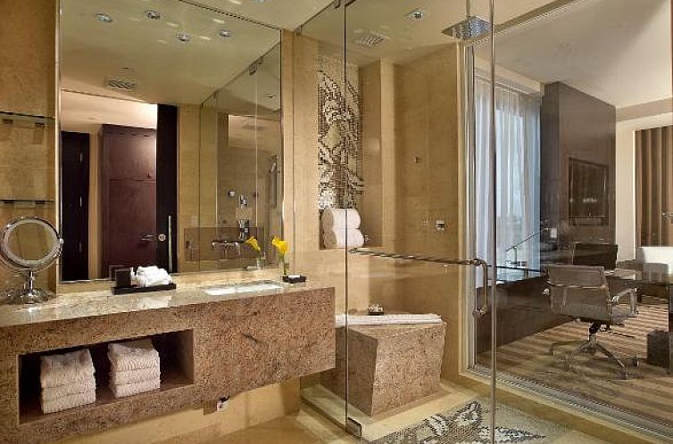 EB Hotel Miami Airport