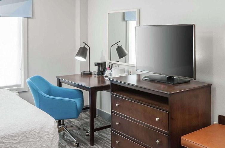 Hampton Inn & Suites Miami-Doral Dolphin Mall