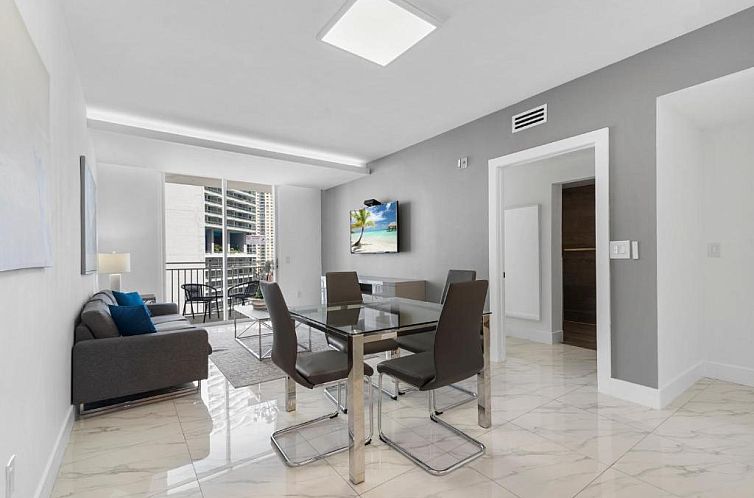 Fortune House Hotel Suites