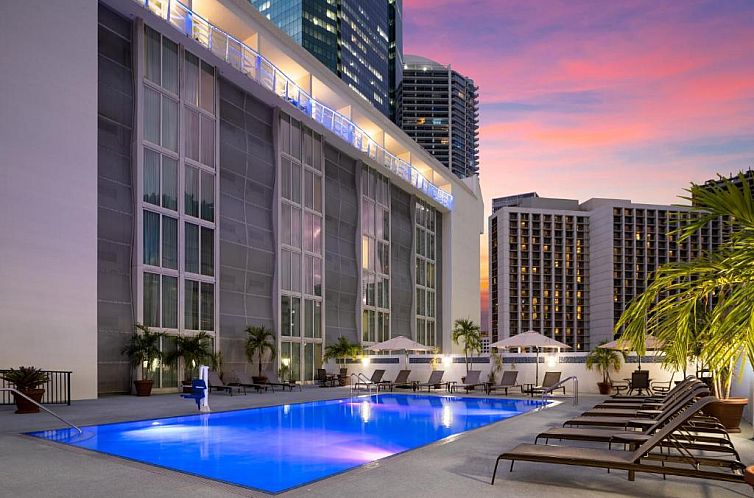 Courtyard Miami Downtown Brickell Area