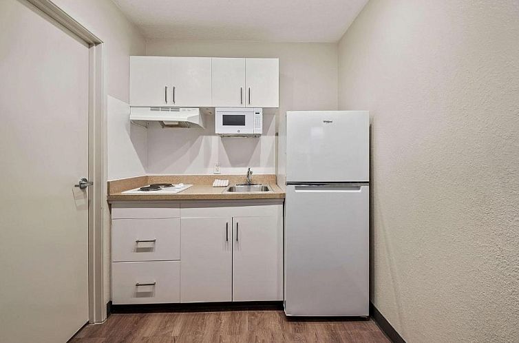 Extended Stay America Suites - Miami - Airport - Blue Lagoon