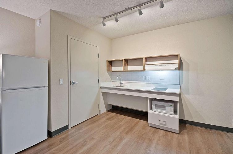 Extended Stay America Suites - Miami - Airport - Blue Lagoon