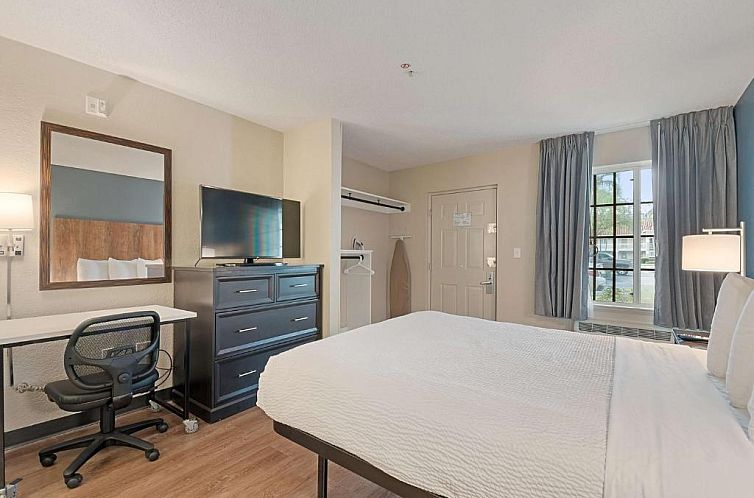 Extended Stay America Suites - Miami - Airport - Blue Lagoon