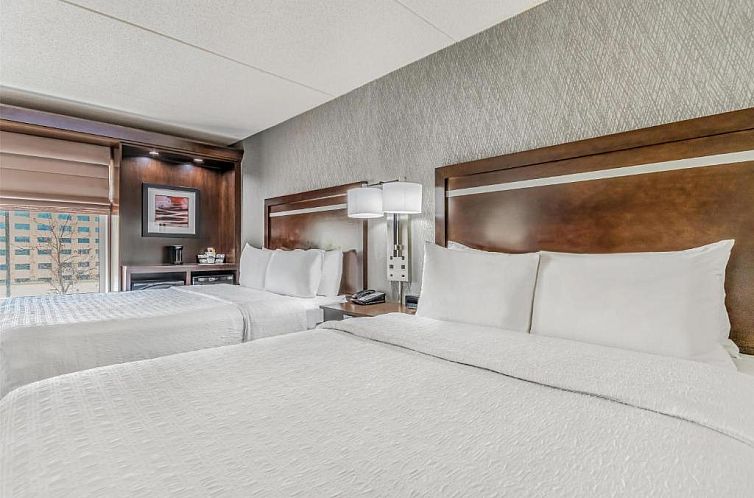 Hampton Inn & Suites Detroit/Airport Romulus