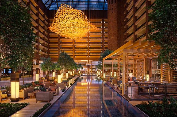 Hilton Anatole