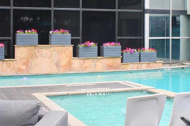 Hilton Dallas Lincoln Centre