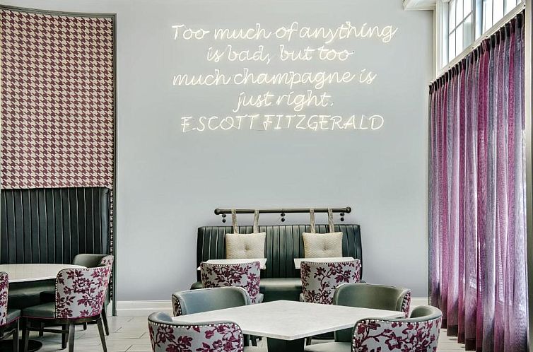 Hotel Indigo Dallas Downtown, an IHG Hotel