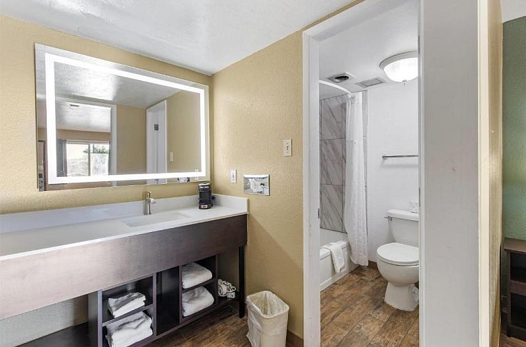 Super 8 by Wyndham St. George UT