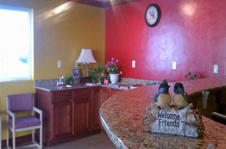 Economy Inn & Suites