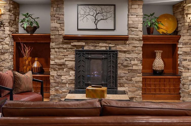 Larkspur Landing Sacramento-An All-Suite Hotel