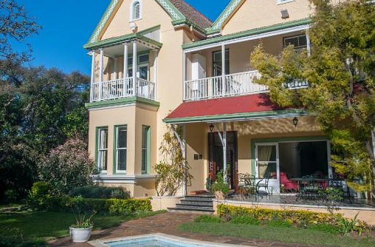 Hacklewood Hill Country House