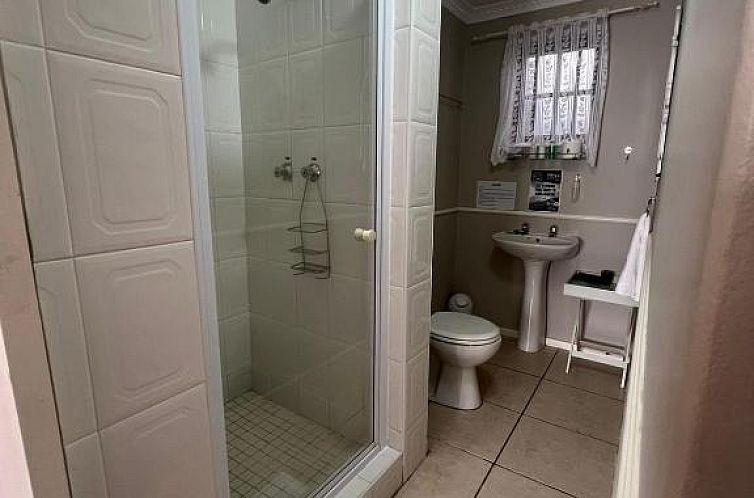 Sir Roys Guest House