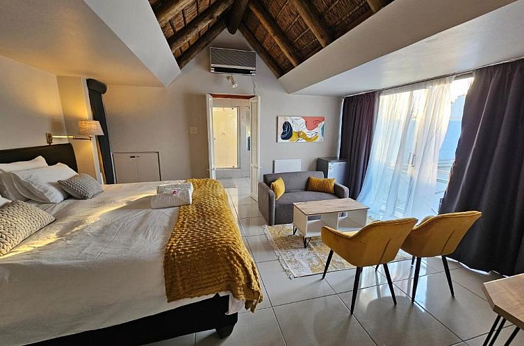 Bettie's Luxury Lodge