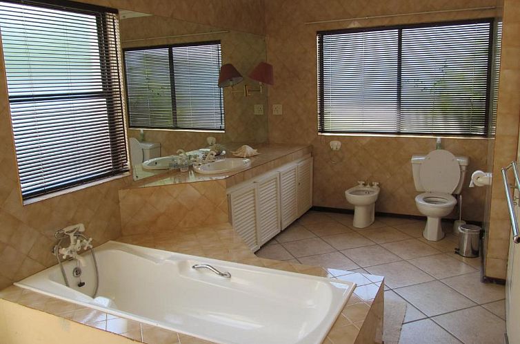 Bettie's Luxury Lodge