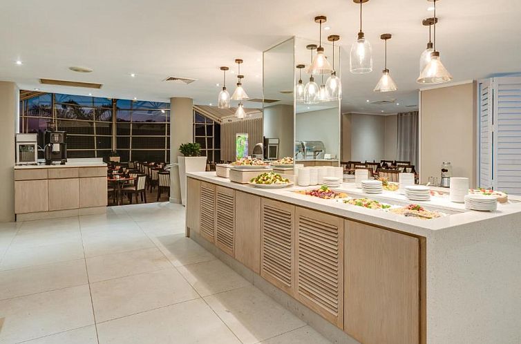Protea Hotel by Marriott Karridene Beach