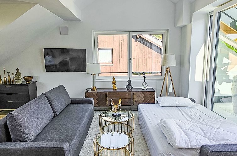 Appartement Luxus 80m² Dachgeschoss City Wohnung