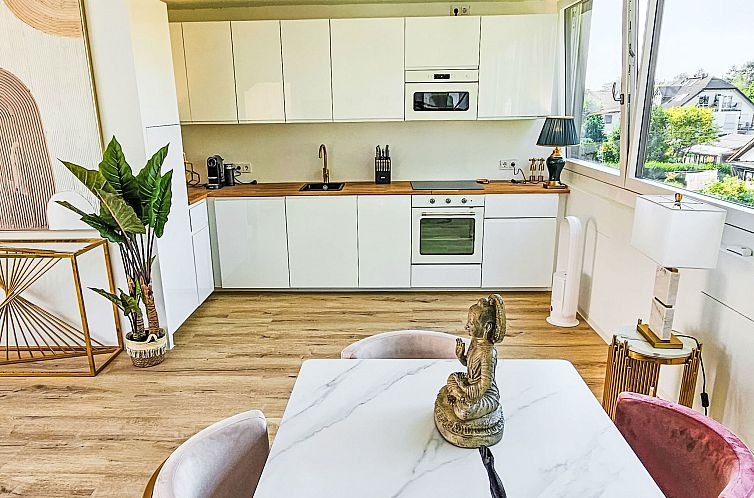 Appartement Luxus 80m² Dachgeschoss City Wohnung