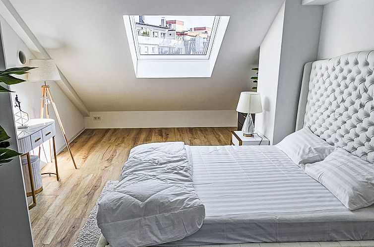 Appartement Luxus 80m² Dachgeschoss City Wohnung