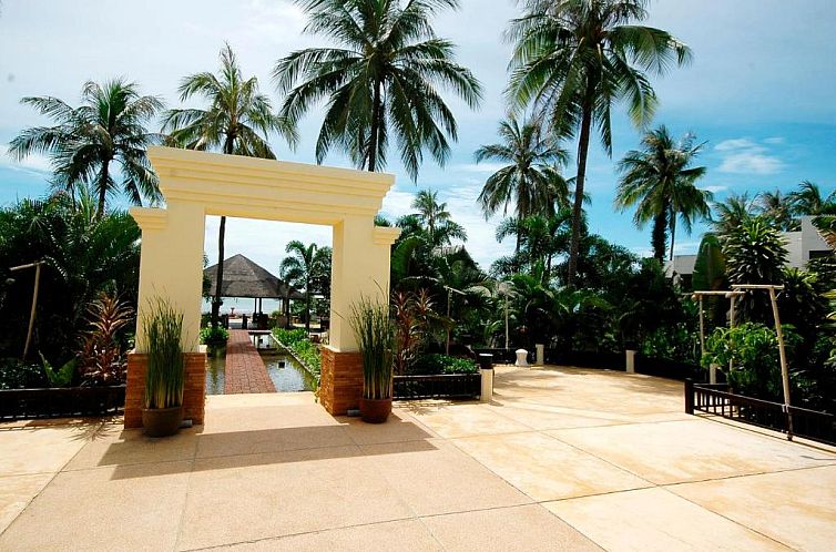 Golden Pine Beach Resort