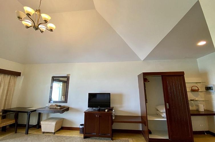 Golden Pine Beach Resort