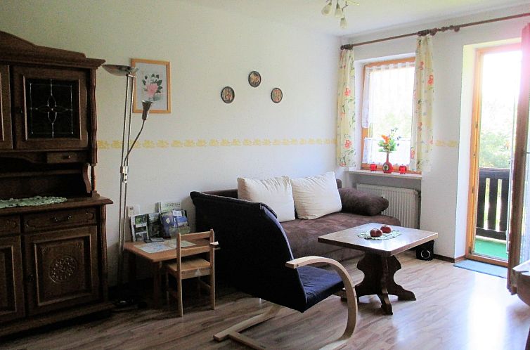 Appartement mit zwei Schlafzimmern und Balkon