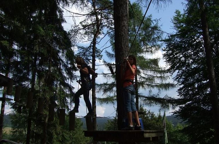 Appartement mit zwei Schlafzimmern und Balkon