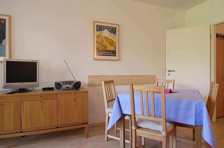 Appartement Wohnung in Garmisch Partenkirchen mit Garten