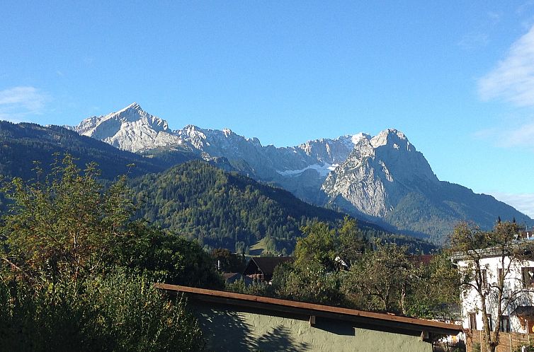 Appartement Wohnung in Garmisch Partenkirchen mit Garten