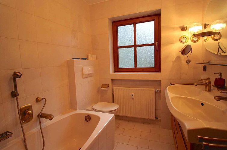 Appartement Appartement mit Garten in Garmisch Partenkirchen