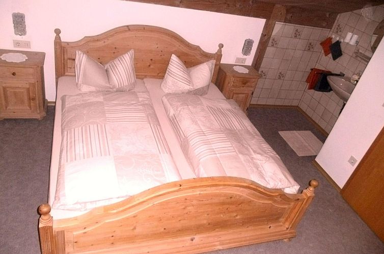 Appartement Dachgeschosswohnung mit toller Aussicht vom Balk