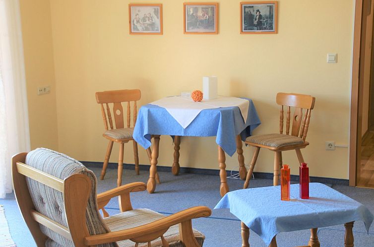 Appartement Gemütliche Ferienwohnung mit großem Garten