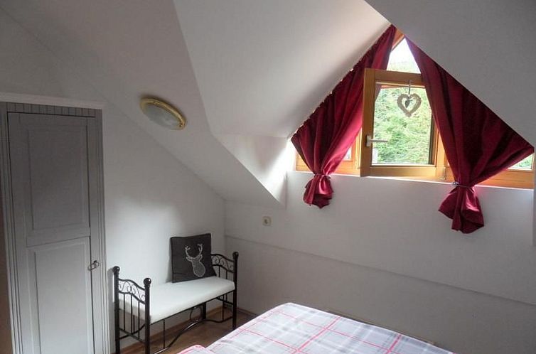 Appartement mit Balkon und Bergblick