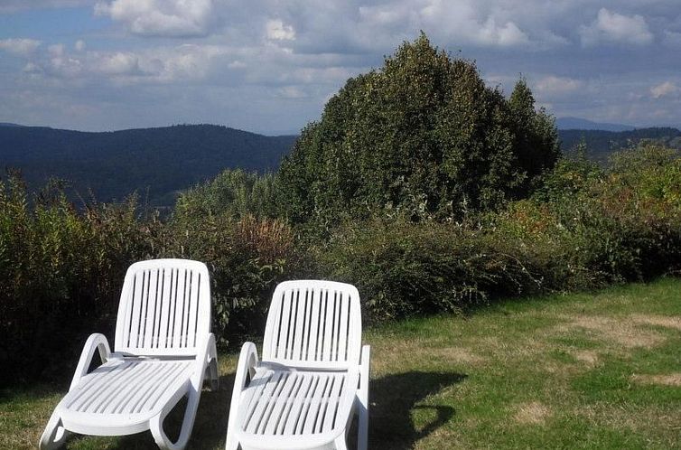 Appartement mit Balkon und Bergblick
