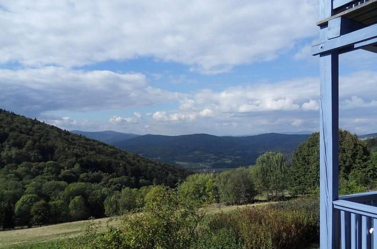 Appartement mit Balkon und Bergblick