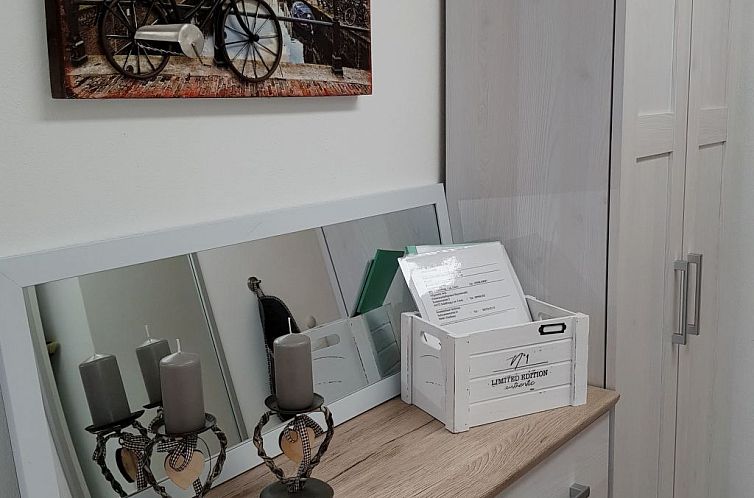 Appartement Charmante Wohnung in Langfurth mit Kleinem Balko