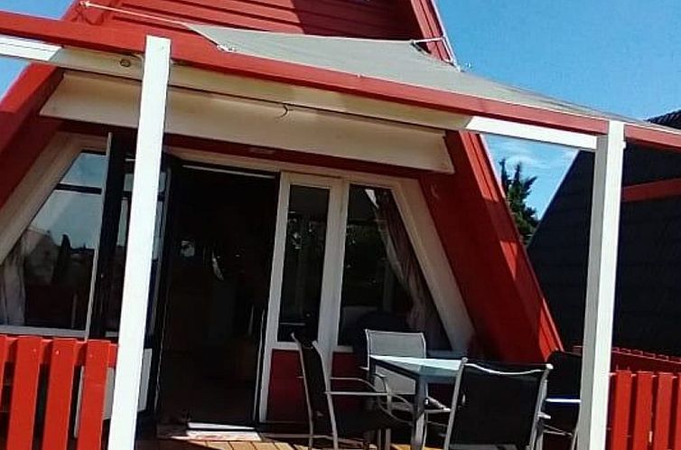 Vakantiehuis Haus am See mit Fasssauna, Liegewiese und Grill