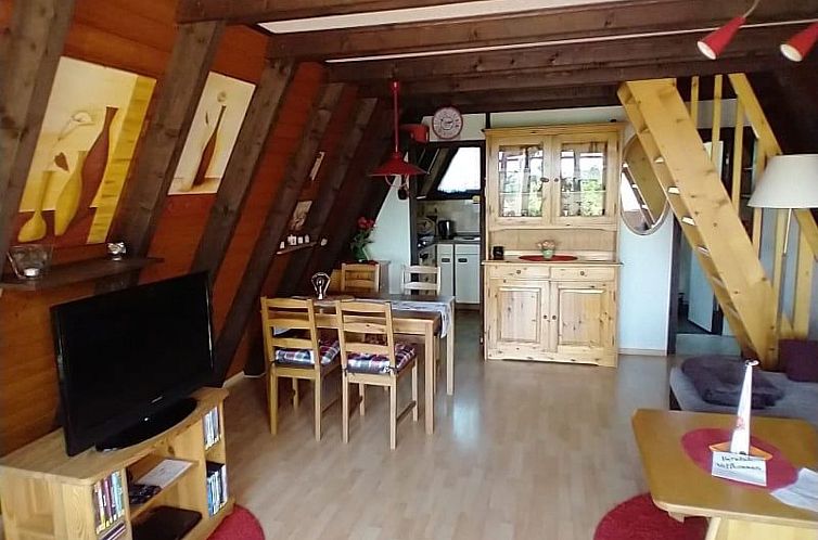 Vakantiehuis Haus am See mit Fasssauna, Liegewiese und Grill