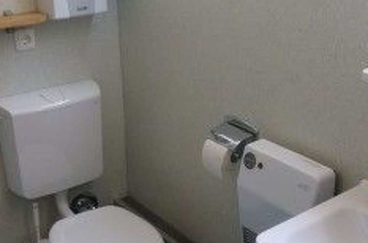 Vakantiehuis Haus am See mit Fasssauna, Liegewiese und Grill