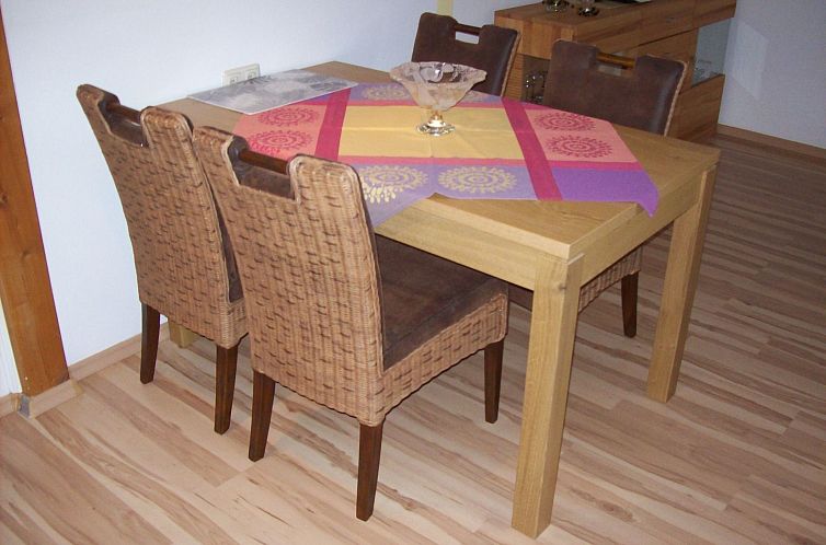 Appartement mit Balkon und schöner Fernsicht