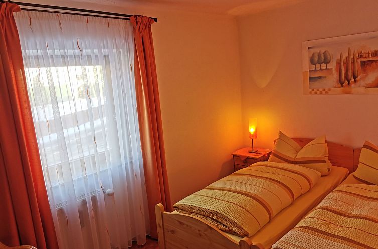 Appartement in Ludwigsreut mit Terrasse, Garten und Grill