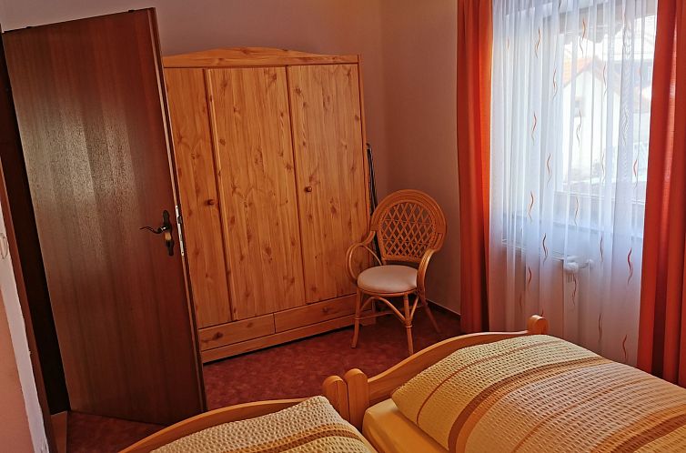 Appartement in Ludwigsreut mit Terrasse, Garten und Grill