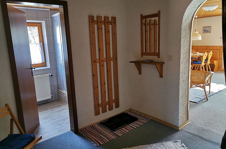 Appartement mit komplett eingerichteter Küchenzeile im Wohn