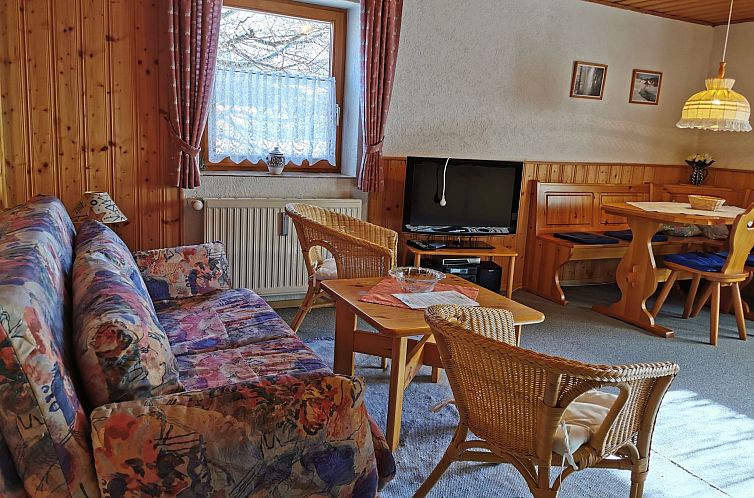 Appartement mit komplett eingerichteter Küchenzeile im Wohn