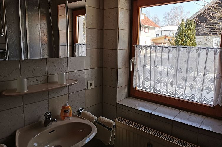 Appartement mit komplett eingerichteter Küchenzeile im Wohn